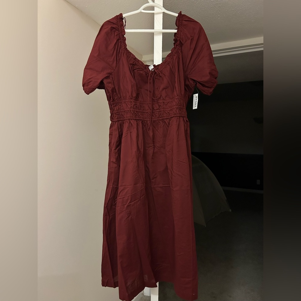 Old Navy Burgundy Fit & Flare Puff Sleeve Midi Dress